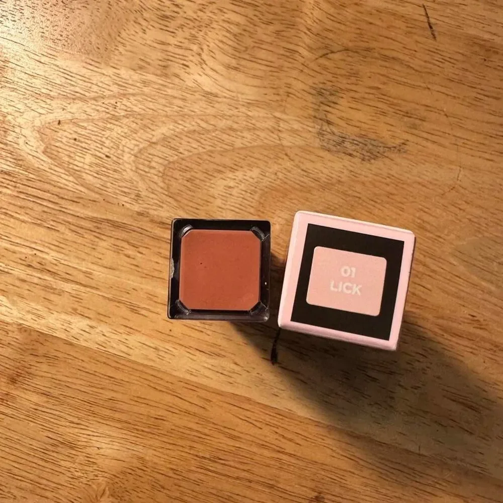 Flesh Lip Color Lot of 2 New in Box Colors Quiver and Lick